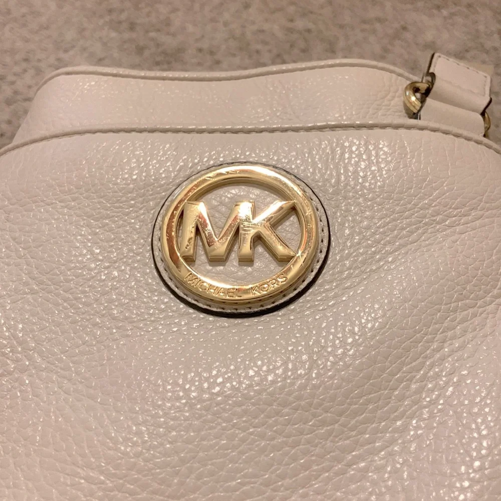 Michael Kors Crossbody Bag - Picture 3 of 5